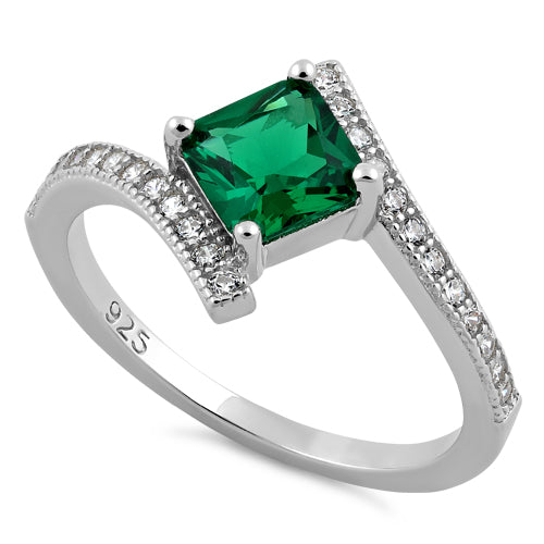 Sterling Silver Elegant Princess Cut Emerald CZ Ring
